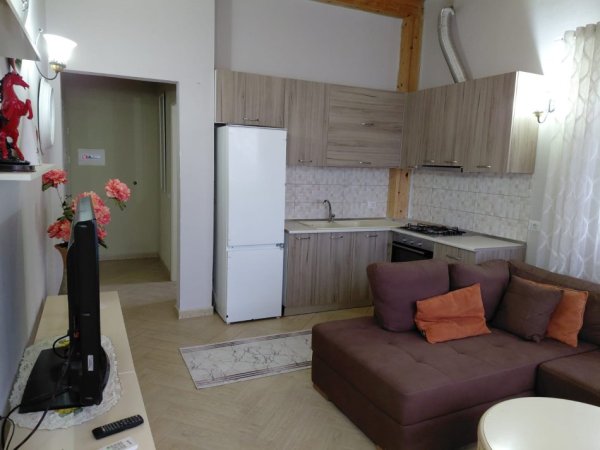 Durres, jepet me qera apartament 1+1+Ballkon Kati 2, 60 m² 370 € (Shkolla Italiane)