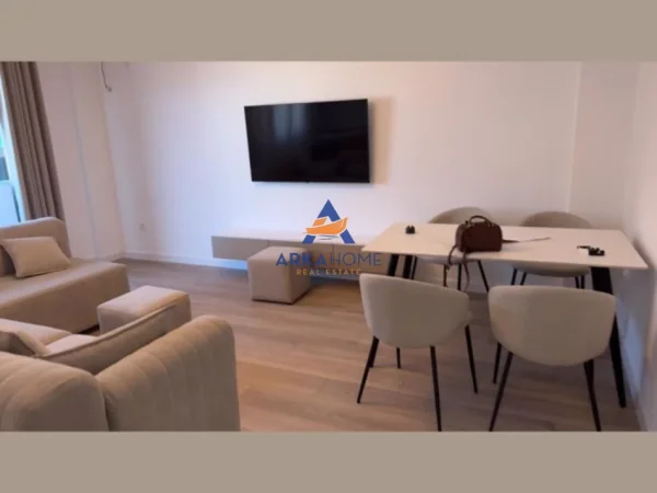 Tirane, jepet me qera apartament 2+1+Ballkon Kati 3, 95 m² 800 € (KODRA E DILLEIT)
