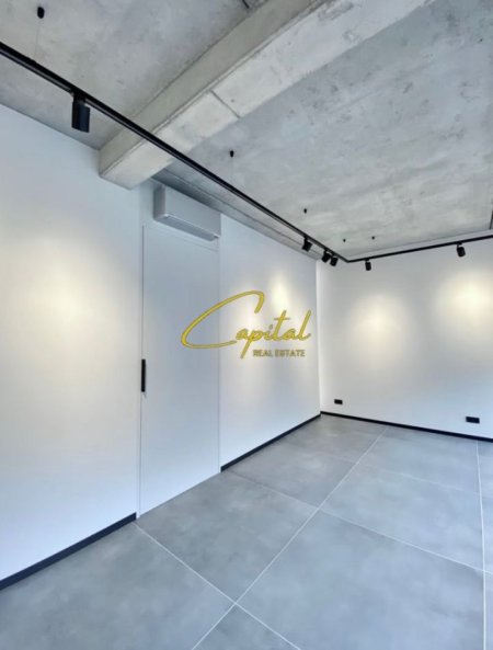 Tirane, jepet me qera ambjent biznesi Kati 0, 55 m² 600 € (RRUGA E BARRIKADAVE)