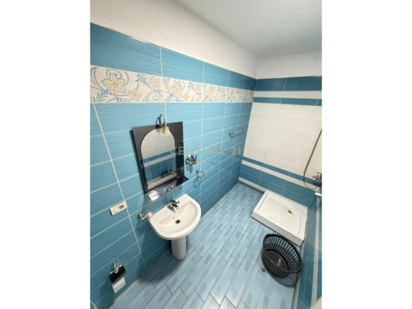 Tirane, jepet me qera apartament 2+1 Kati 5, 112 m² 550 € (Astir)