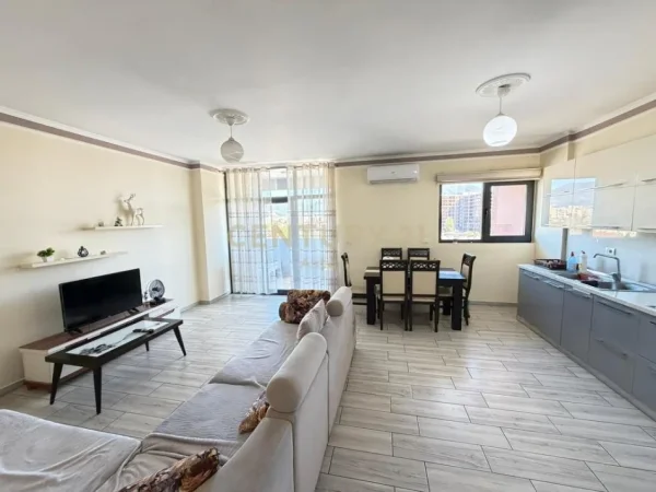 Tirane, jap me qera apartament 2+1 Kati 5, 112 m² 550 € 