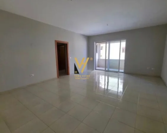 Tirane, jepet me qera zyre Kati 5, 120 m² 1.100 € (RRUGA E BOGDANEVE)