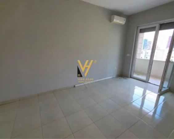 Tirane, jepet me qera zyre Kati 5, 120 m² 1.100 € (RRUGA E BOGDANEVE)