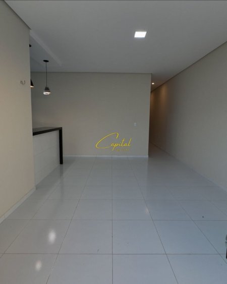 Tirane, jepet me qera dyqan Ish Ekspozita Kati 0, 36 m² 1.000 € (1000)