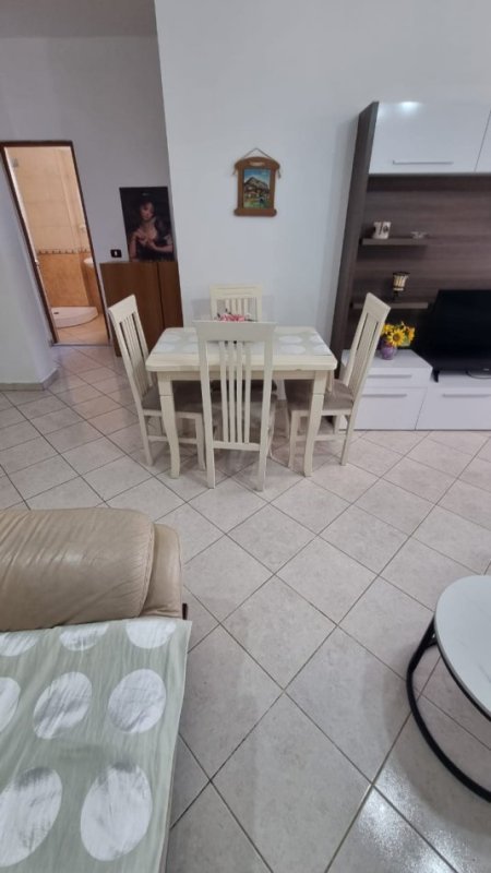 Jepet me Qira Apartament 2+1 në Astir (te Bar Artisti),  500 €URO