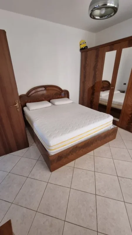 Jepet me Qira Apartament 2+1 në Astir (te Bar Artisti),  500 €URO