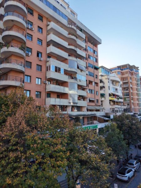 Tirane, jepet me qera Kati 0, 620 m² 14.000 € 