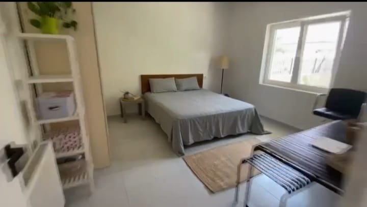 Tirane, jepet me qera apartament 2+1 Kati 1, 600 € 