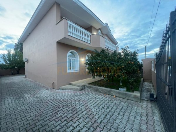 Gjiri Lalezit | Hamallaj, shitet shtepi 2 Katshe , 568 m² 220.000 € (Manez)