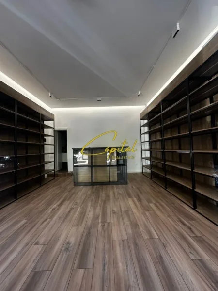 Tirane, jepet me qera dyqan Kati 0, 36 m² 800 € (ISH PARKU)