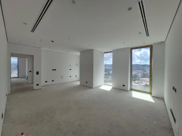 Tirane, jepet me qera zyre Kati 20, 150 m² 3.000 € (Downtown One)