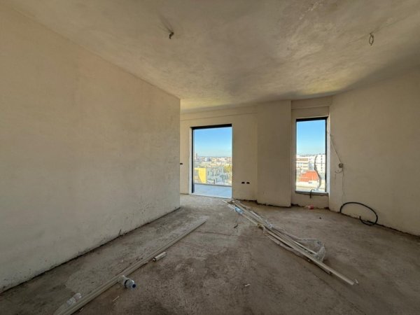 Tirane, shitet apartament 1+1+Ballkon Kati 9, 86 m² 172.000 € (Rruga e Dibres)