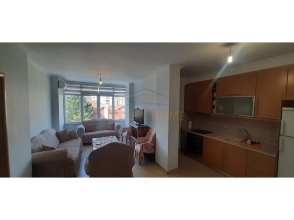 Pogradec, shitet apartament 1+1 Kati 4, 56 m² 62.000 € (Lagjia 1 ,Rruga e Volorekës)