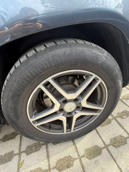 Tirane, shes makine Benz GLK Nafte, gri e erret automatik Klima 200.000 km 7.700 €