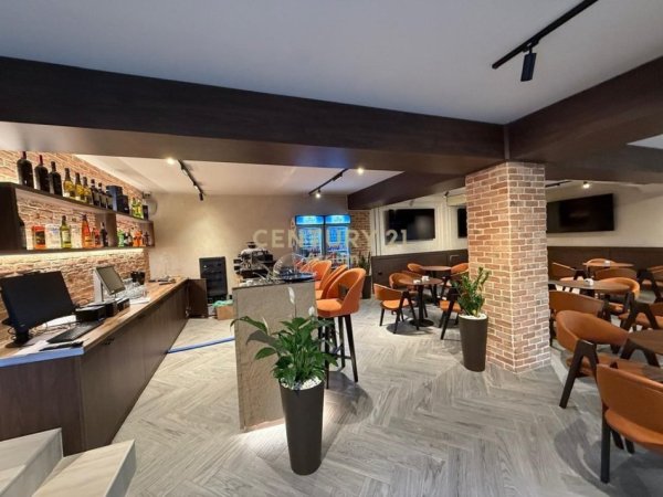 Tirane, shitet ambjent biznesi Kati -1, 238 m² 420.000 € 