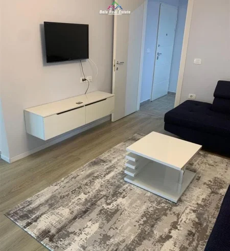 Tirane, jepet me qera apartament 2+1+Ballkon Kati 2, 90 m² 700 € (Rezidenca Alba)