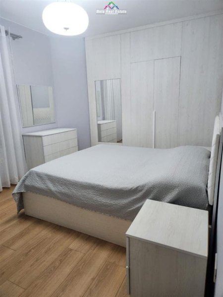 Tirane, jepet me qera apartament 2+1+Ballkon Kati 1, 100 m² 700 € (Rruga Dritan Hoxha)
