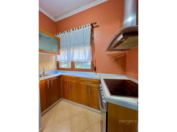 Tirane, jepet me qera apartament 1+1+Aneks+Ballkon Kati 1, 53 m² 600 € 