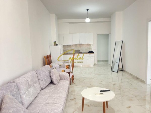 Tirane, jepet me qera apartament 2+1 Kati 1, 90 m² 550 € (PALLATI ME SHIGJETA)