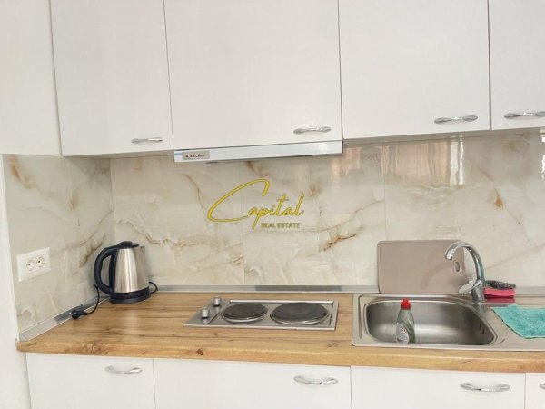 Tirane, jepet me qera apartament 2+1 Kati 1, 90 m² 550 € (PALLATI ME SHIGJETA)