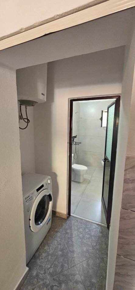 Tirane, jepet me qera apartament 1+1 Kati 1, 70 m² 500 € (ISH PARKU)