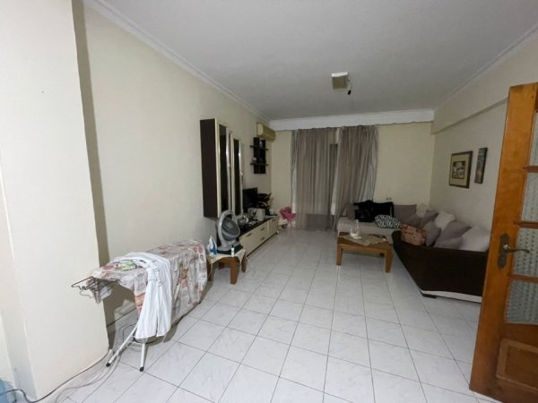 Tirane, shitet apartament 2+1+Ballkon Kati 2, 115 m² 190.000 € (Bllok Rruga Margarita Tutulani)