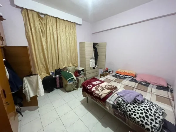 Tirane, shitet apartament 2+1+Ballkon Kati 2, 115 m² 190.000 € (Bllok Rruga Margarita Tutulani)