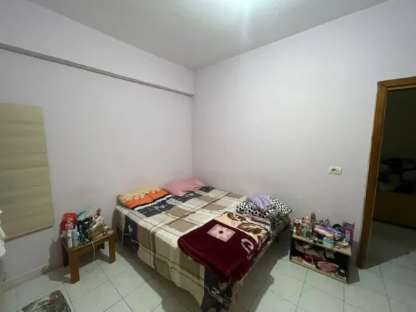 Tirane, shitet apartament 2+1+Ballkon Kati 2, 115 m² 190.000 € (Bllok Rruga Margarita Tutulani)