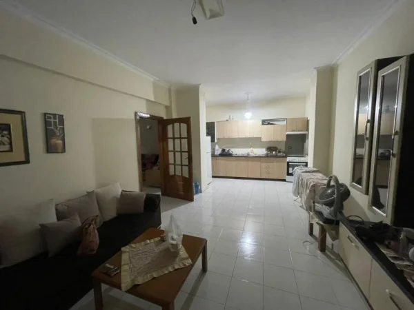 Tirane, shitet apartament 2+1+Ballkon Kati 2, 115 m² 190.000 € (Bllok Rruga Margarita Tutulani)