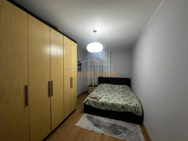 Tirane, jepet me qera apartament 2+1 Kati 2, 99 m² 700 € (RRUGA DRITAN HOXHA)