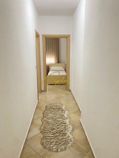 Tirane, jepet me qera apartament 2+1 Kati 8, 90 m² 550 € (PALLATI ME SHIGJETA)