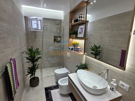 Tirane, shitet apartament 2+1 Kati 8, 90 m² 297.000 € 