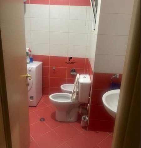 Tirane, jepet me qera apartament 1+1 Kati 7, 70 m² 450 € (ASTIR)