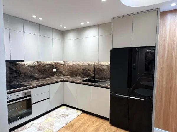 Tirane, shitet apartament 2+1 Kati 2, 107 m² 173.000 € (Astir)