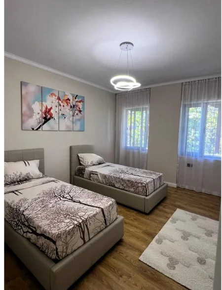 Tirane, shitet apartament 2+1 Kati 2, 107 m² 173.000 € (Astir)