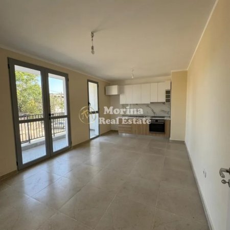 Tirane, jepet me qera apartament 2+1 Kati 2, 85 m² 400 € (Rruga 5 Maji)