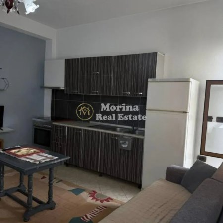 Tirane, jepet me qera shtepi 1+1 Kati 1, 50 m² 300 € (Sauk)