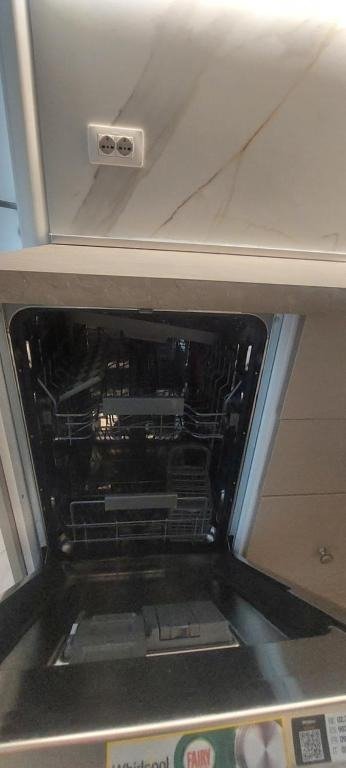 Tirane, jepet me qera apartament 1+1+Ballkon Kati 4, 600 €