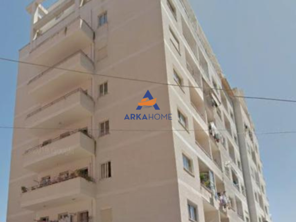 Tirane, jepet me qera apartament 1+1+Ballkon Kati 4, 70 m² 130.000 € (YZBERISHT)