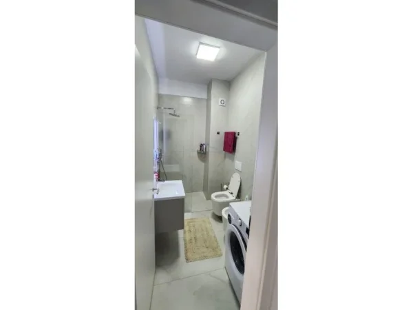 Tirane, shitet apartament 1+1 Kati 0, 50 m² 82.000 € (fresk)