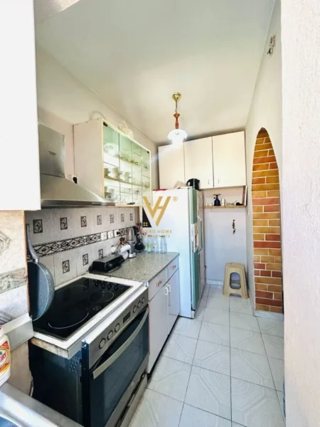 Tirane, shitet apartament 2+1 Kati 5, 78 m² 150.000 € (ISH TREGU ELEKTRIK)