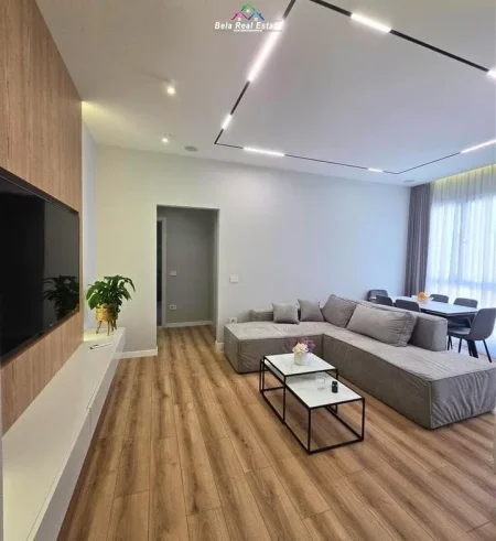 Tirane, jepet me qera apartament 1+1+Ballkon Kati 3, 76 m² 1.300 € (liqeni i thate)