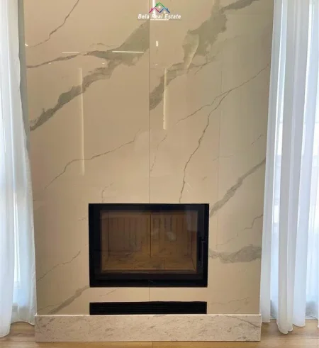 Tirane, jepet me qera apartament 1+1+Ballkon Kati 3, 76 m² 1.300 € (liqeni i thate)