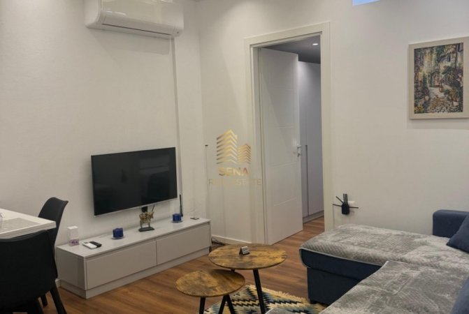 Tirane, jepet me qera apartament 1+1 Kati 1, 60 m² 600 € (Rruga e Durresit)