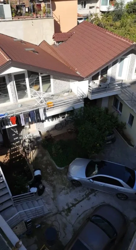 EKSKLUZIVE, Qera ,Dy Vila te bashkangjitura ,Selvia, Tiranë - 4500€ | 500 m²