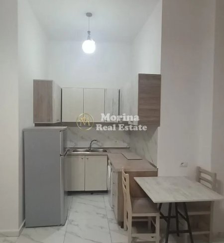 Tirane, jepet me qera garsonier 1+1 Kati 1, 45 m² 340 € (Shkoze)