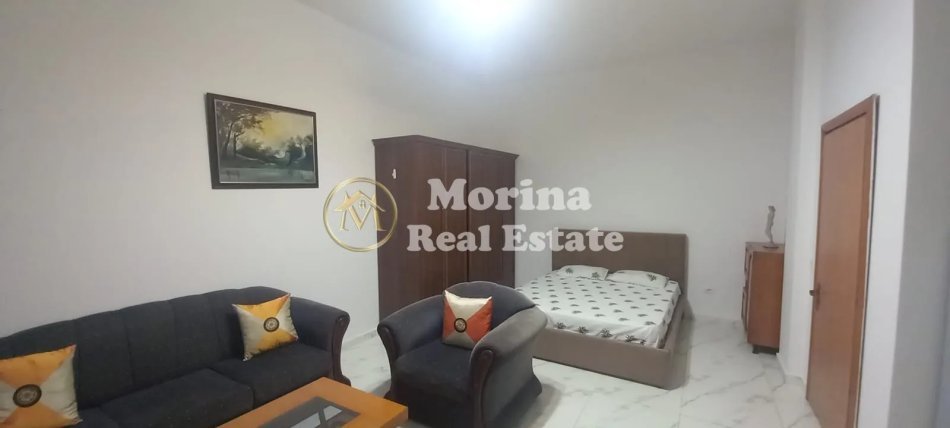 Tirane, jepet me qera garsonier 1+1 Kati 1, 45 m² 340 € (Shkoze)