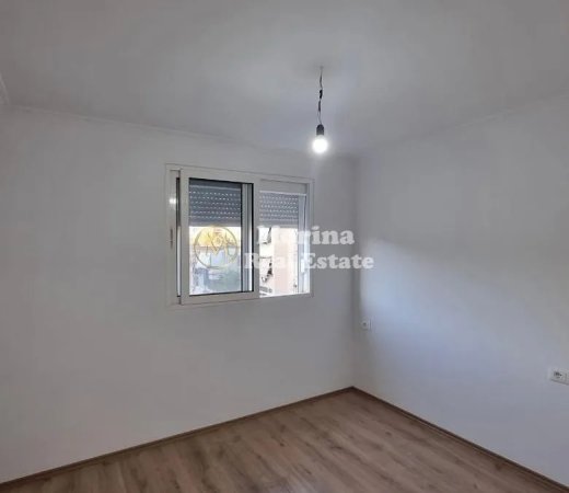 Tirane, shitet apartament 2+1 Kati 5, 75 m² 160.000 € (Stadiumi Dinamo)