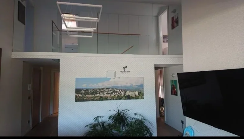 Tirane, shitet apartament Dublex Kati 5, 185 m² 385.000 € (LIQENI I THATE)