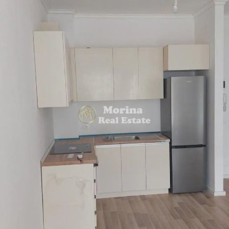 Tirane, jepet me qera apartament 1+1 Kati 4, 65 m² 520 € (Rruga Demneri)